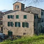 Inside The 4* Lucca