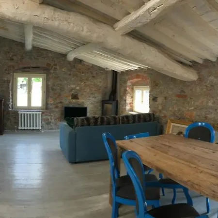 Casa de hóspedes Inside The 4*