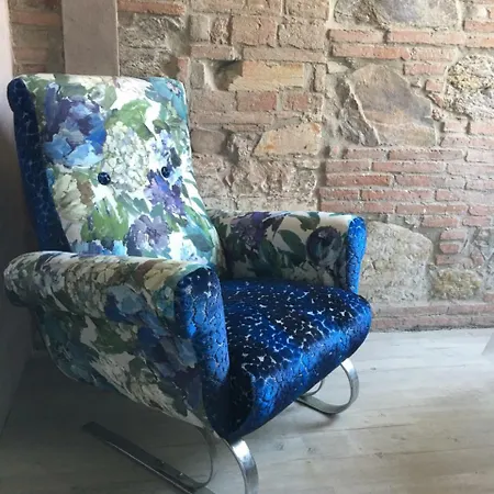 Pensión Inside The 3*