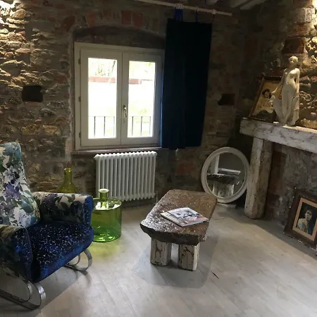 Inside The 4* Lucca