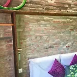 Inside The Λούκα