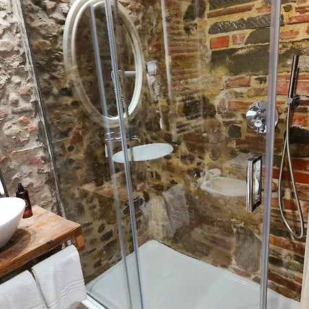 Inside The 3* Lucca