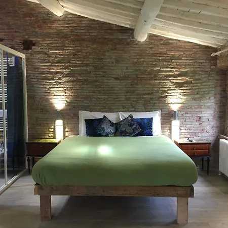Inside The Gasthuis 4*