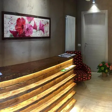 Inside The 4* Lucca