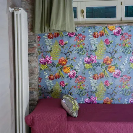 Inside The 4* Лукка