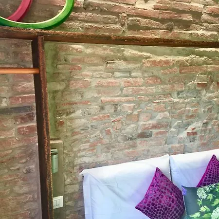 Inside The لوكا