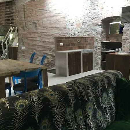 Vendégház Inside The Lucca