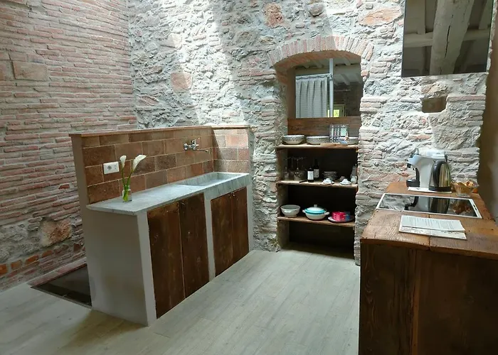 Inside The Vendégház Lucca