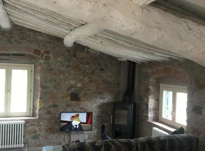 Inside The Vendégház Lucca