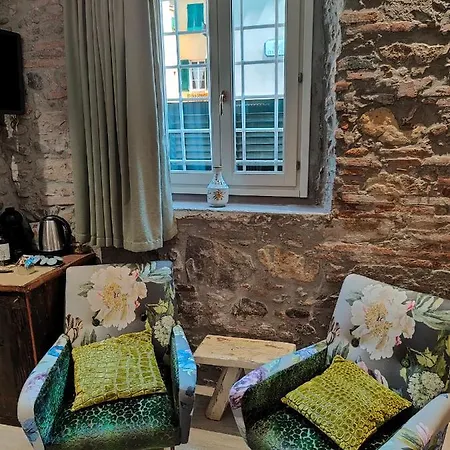 Inside The Guest house Lucca